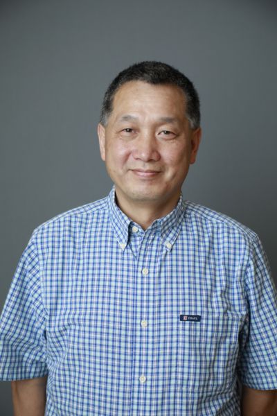 profile photo for Dr. Feng Wang