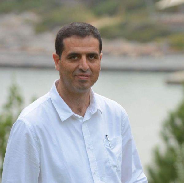 profile photo for Dr. Khalid Arar